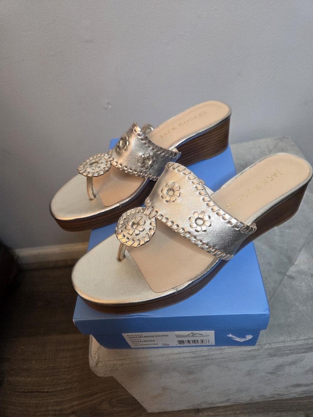Jack Rogers Mid Wedge Stacked Metallic Gold Wedge Sandals, Size 10, NIB